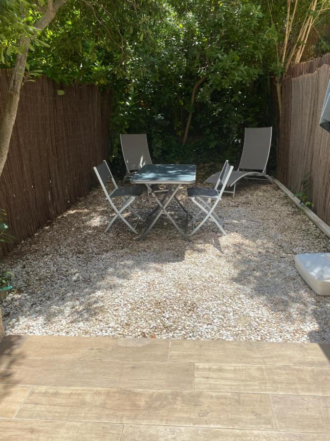 Little Garden Διαμέρισμα Saint-Cyr-sur-Mer Εξωτερικό φωτογραφία